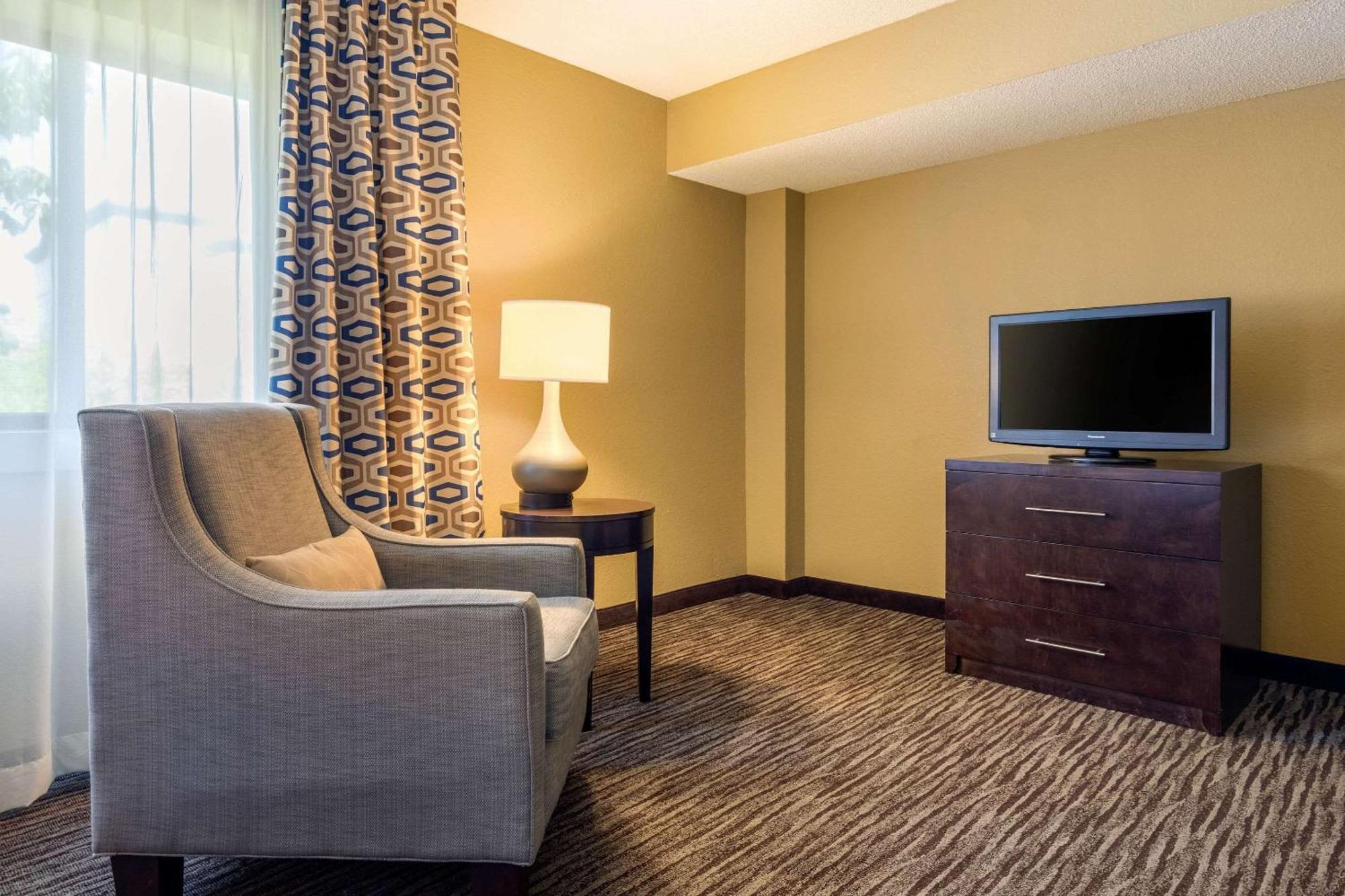 Suburban Studios Arlington Heights Elk Grove Екстериор снимка