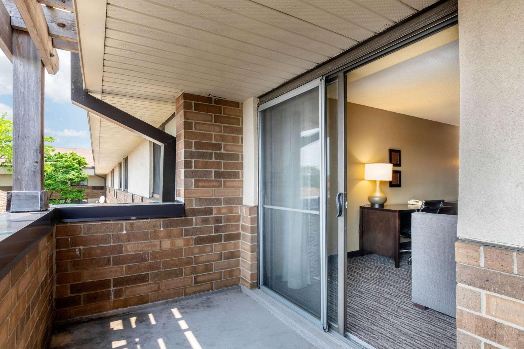 Suburban Studios Arlington Heights Elk Grove Екстериор снимка
