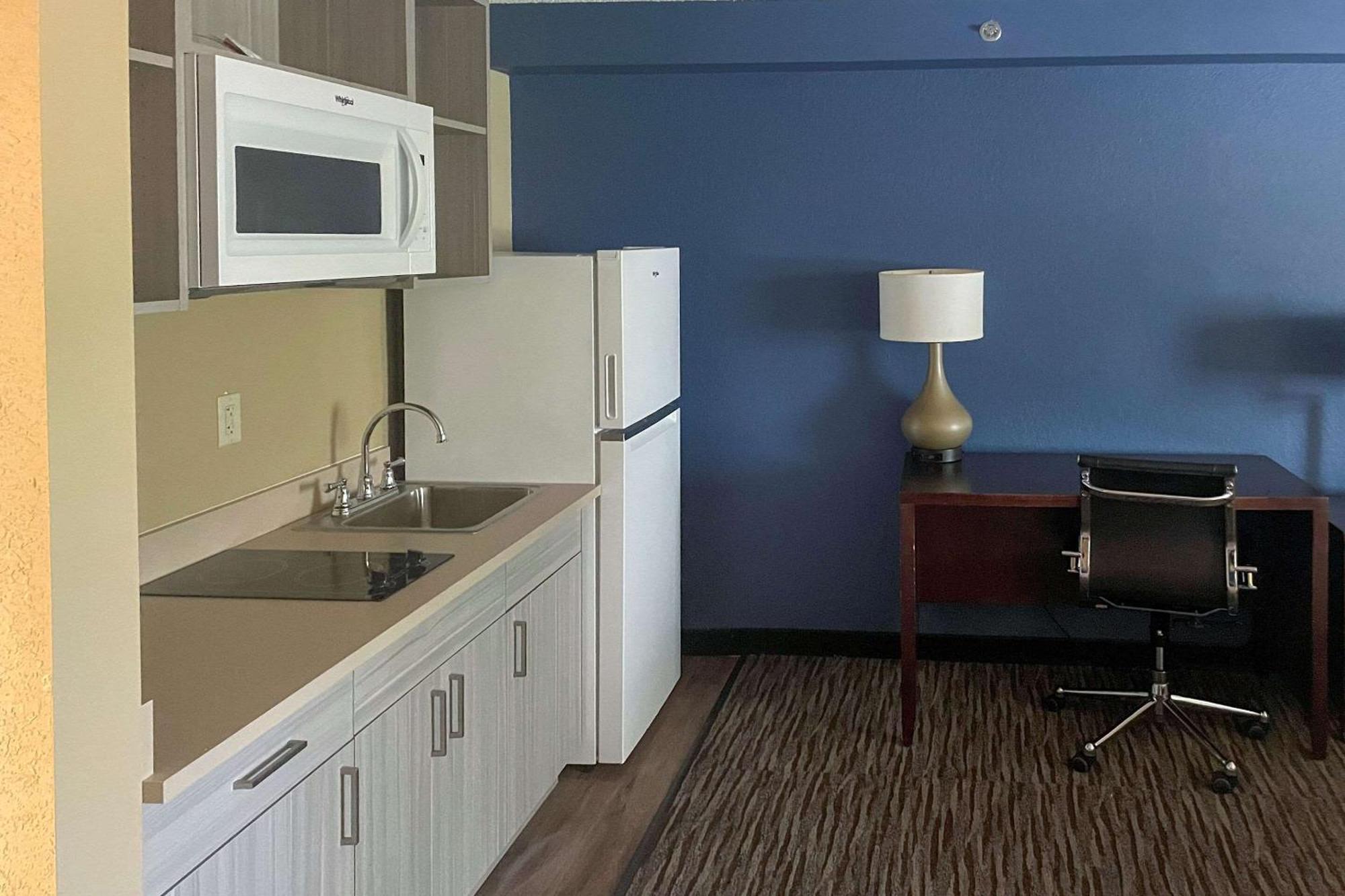 Suburban Studios Arlington Heights Elk Grove Екстериор снимка