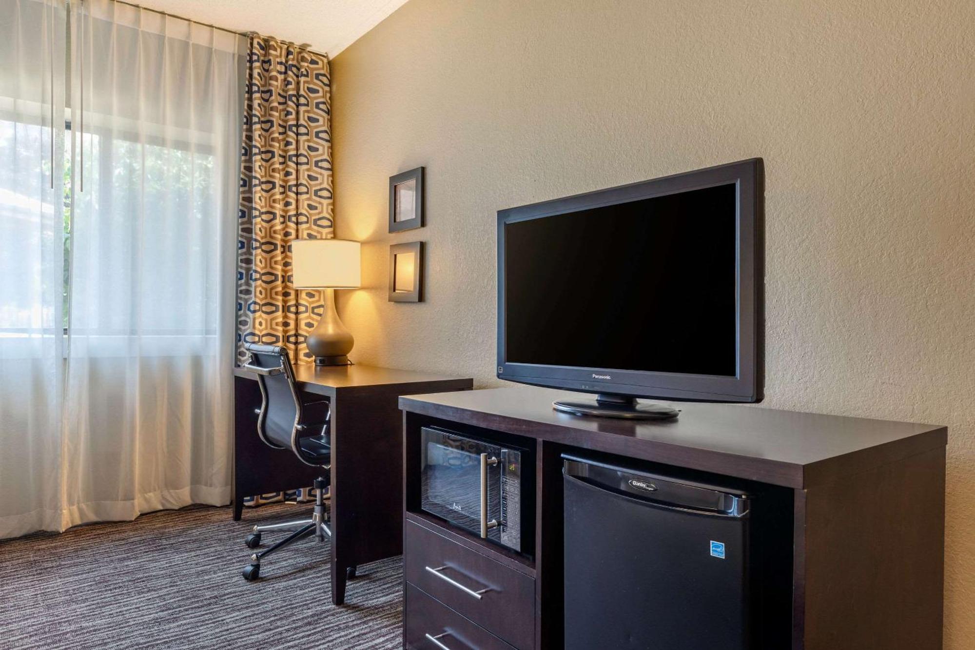 Suburban Studios Arlington Heights Elk Grove Екстериор снимка